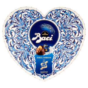 BACI PERUGINA Classico Cioccolatini Fondenti Ripieni Al Gianduia e Nocciole Scatola Maxi Cuore 150g